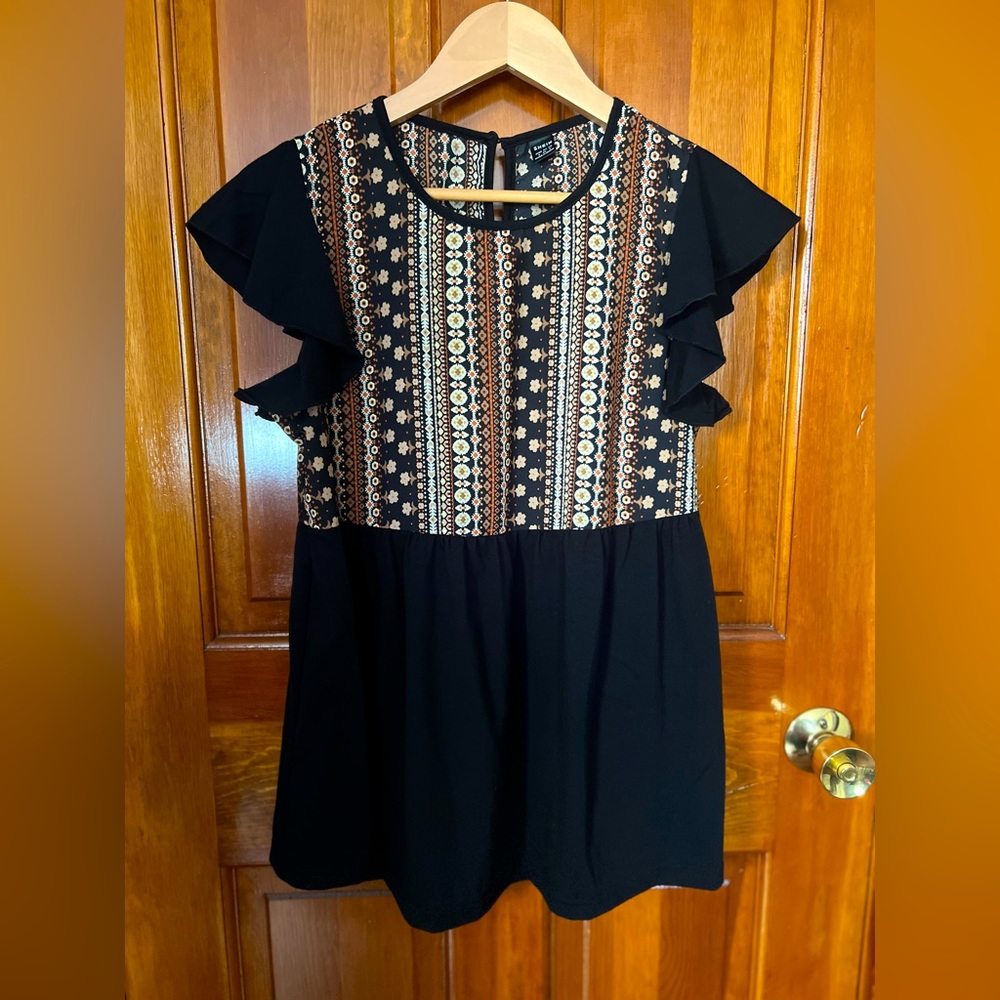 Small women’s maternity boho top